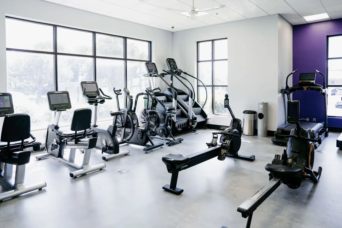anytime-fitness-gym-equip